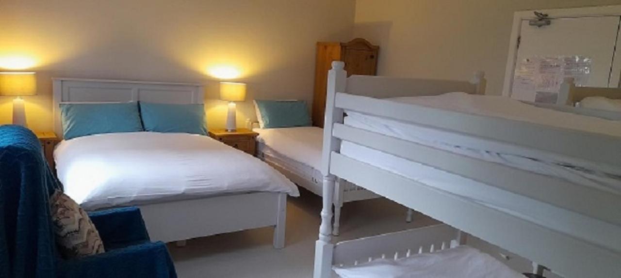 The Benwiskin Centre Hostal *